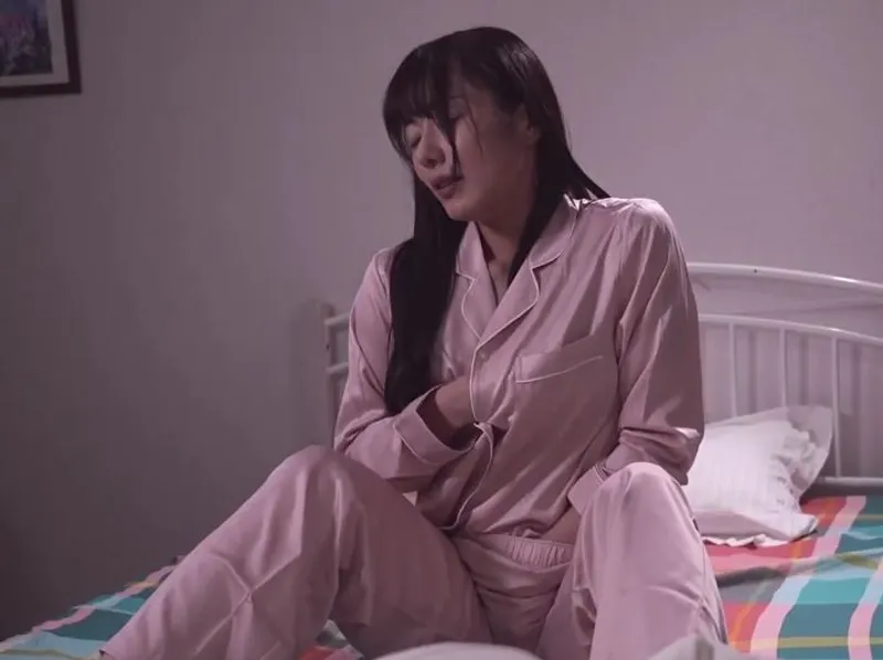 Thẩm du hàng đêm vì ông chồng bỏ bê, vợ quyết định tìm đến ứng dụng hèn hò